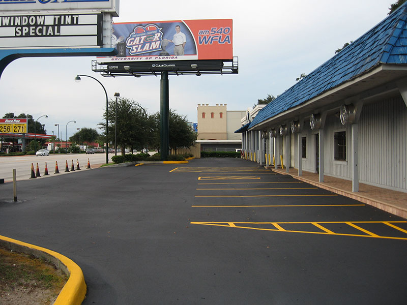 seal-coating-striping_02